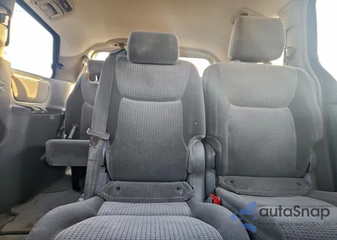 2006 Toyota Sienna Ce z USA, uszkodzony, nr VIN 5TDZA23C76S572792